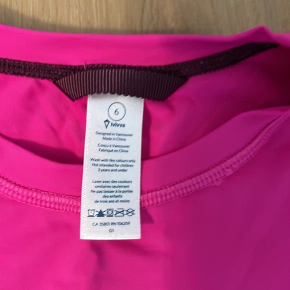 Girls ivivva shirt - Picture 2 of 3